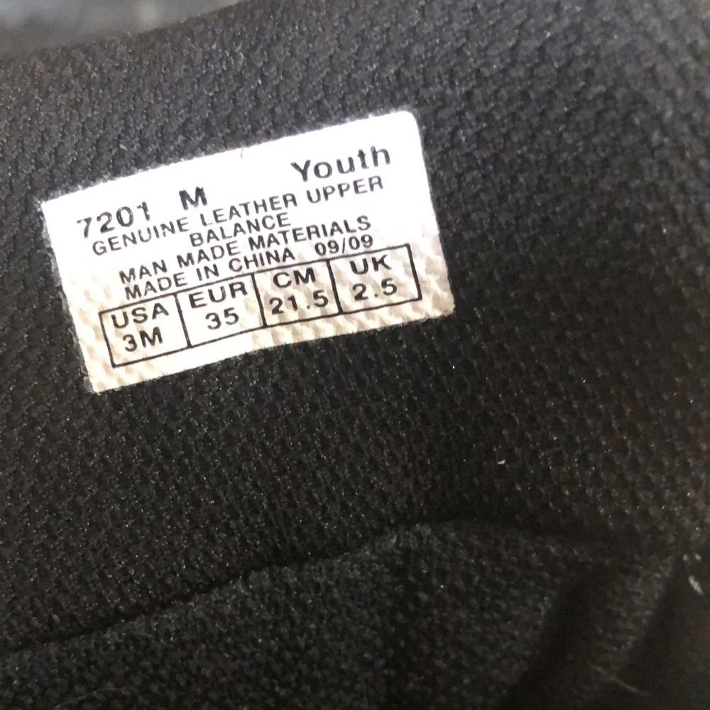 Vasque Waterproof Youth Hiking Boots 7201 Size 3